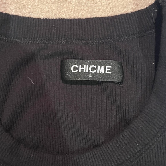 Bundle of 2 Chicme built in bra tops. Black top is L and white is XL. - Picture 2 of 6